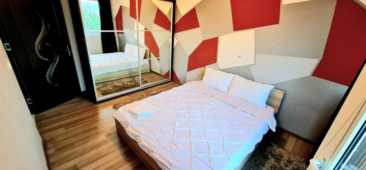 Ultracentral Apartments Bacau Luaran gambar